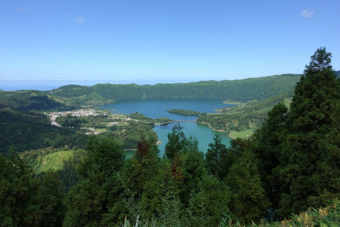 Une journée à Sete Citades et Mosteiros entre lacs et bains thermaux