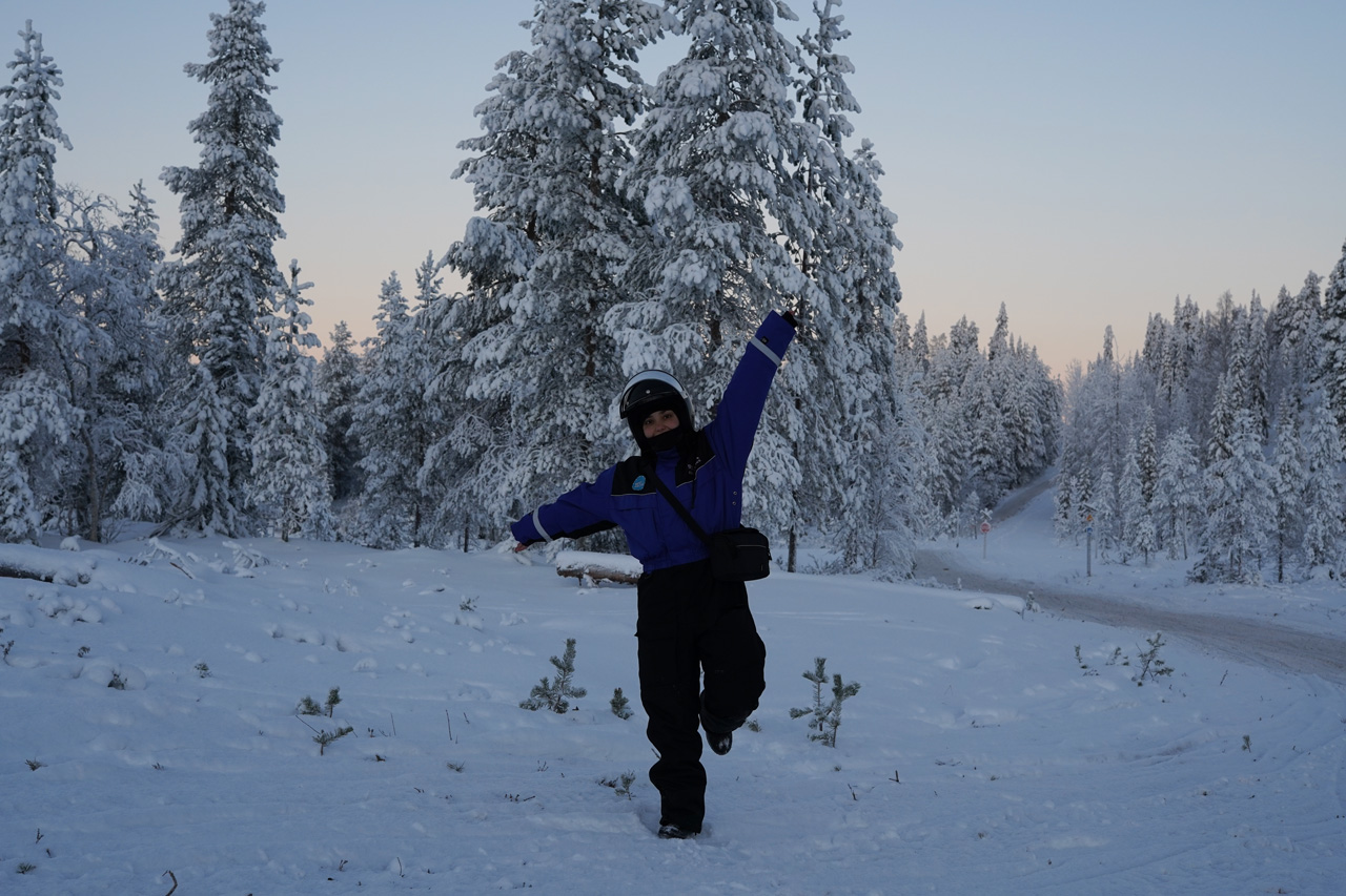 Laponie Finlandaise Décembre Motoneige
