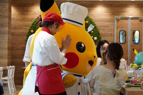 pikachu pokémon café