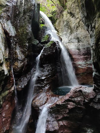 cascade Uryu gorges Nakatsu