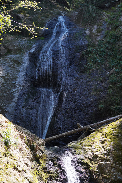 cascade Atera-no-Nanataki Aichi