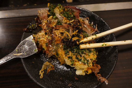 okonomiyaki Tsukishima Tokyo